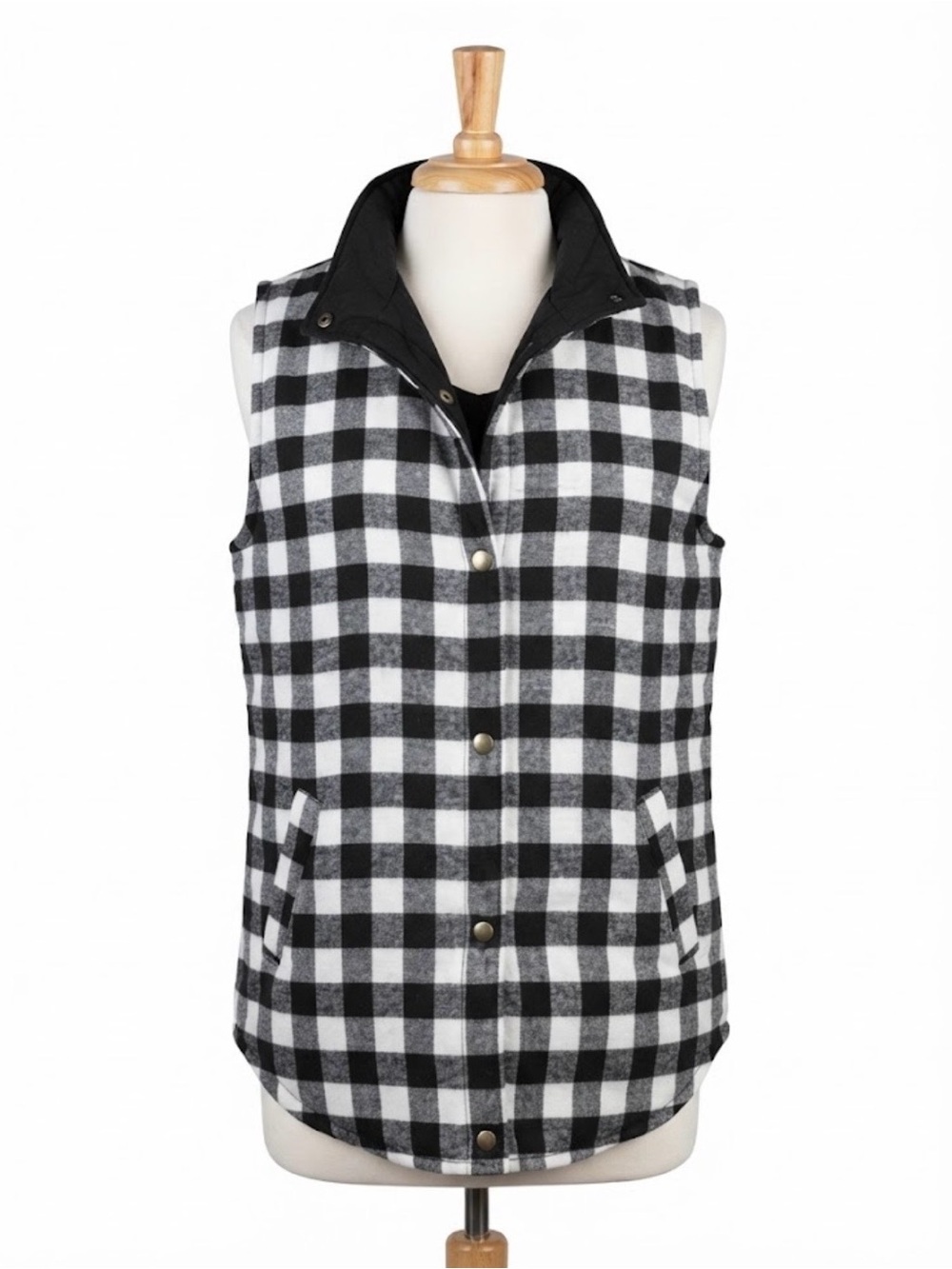 NWT Black & White Buffalo Plaid Reversible Vest Medium